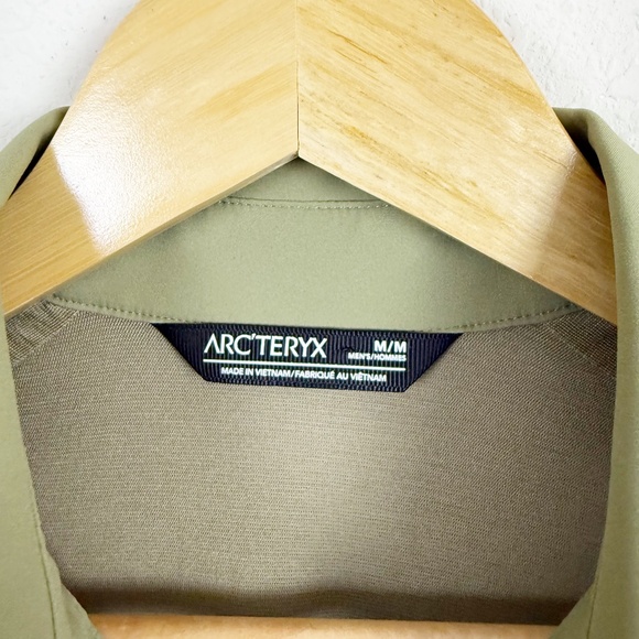 Arc'teryx A2B Wool Blend Short Sleeve Polo Shirt Mens Size Medium - Picture 3 of 5